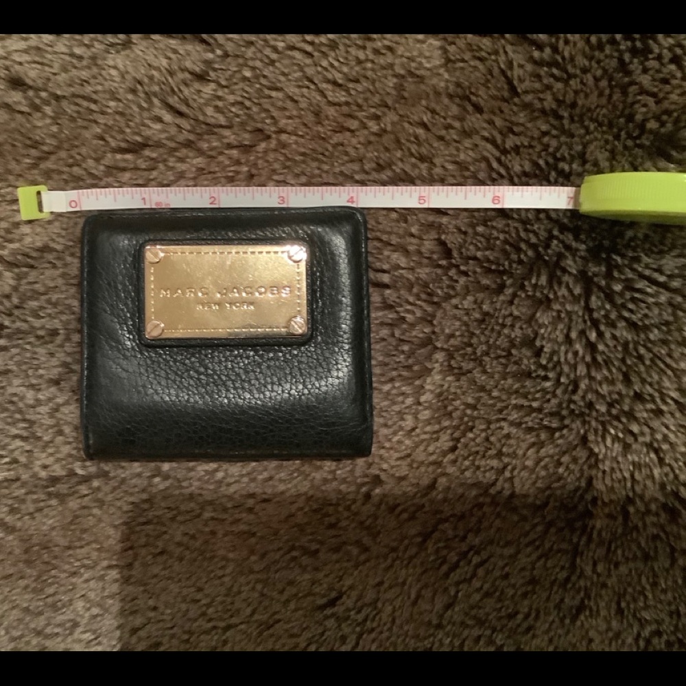 Leather wallet - Picture 4 of 8